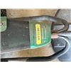 Image 2 : weed eater wheeled trimmer