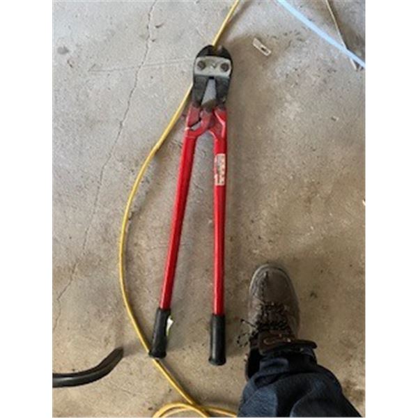 bolt cutters