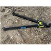 Image 1 : tow bar