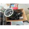 Image 1 : yard light