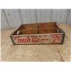 Image 4 : 7Up Wooden Carrier for  (4) 6 Packs - Vintage, Painted on 4 Sides