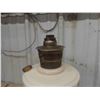 Image 8 : Lincoln Drape Aladdin Lamp with Chimney