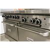 Image 6 : US RANGE U SERIES 60" NATURAL GAS RANGE W/