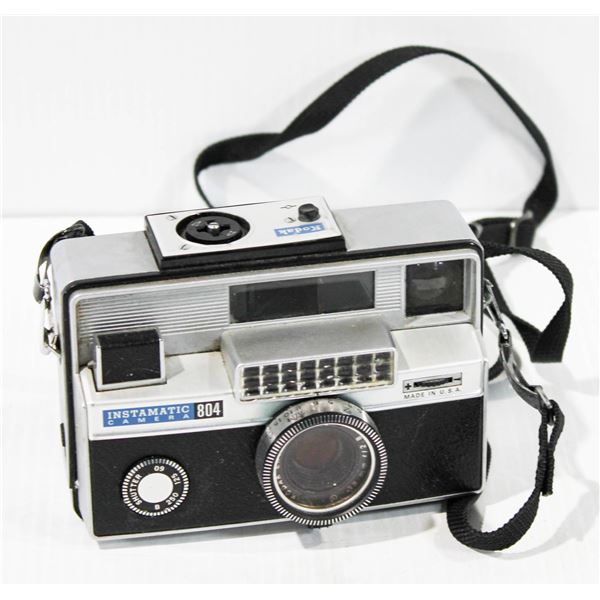 INSTAMATIC 804 VINTAGE CAMERA