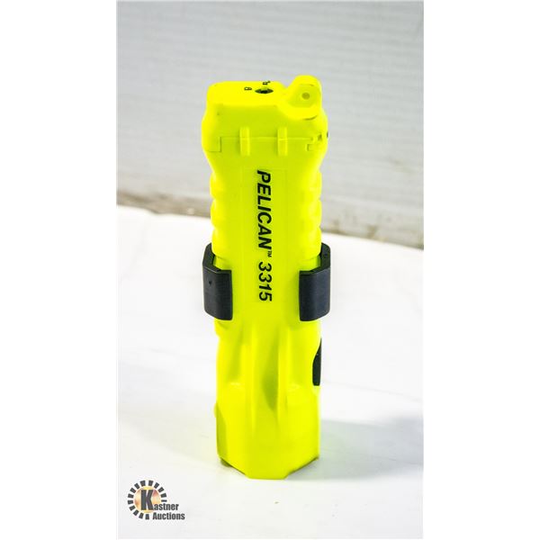 PELICAN 3315 FLASHLIGHT WATERPROOF AND