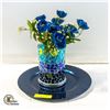 Image 1 : BLUE THEME PLATE/VASE AND ROSE DISPLAY PIECE