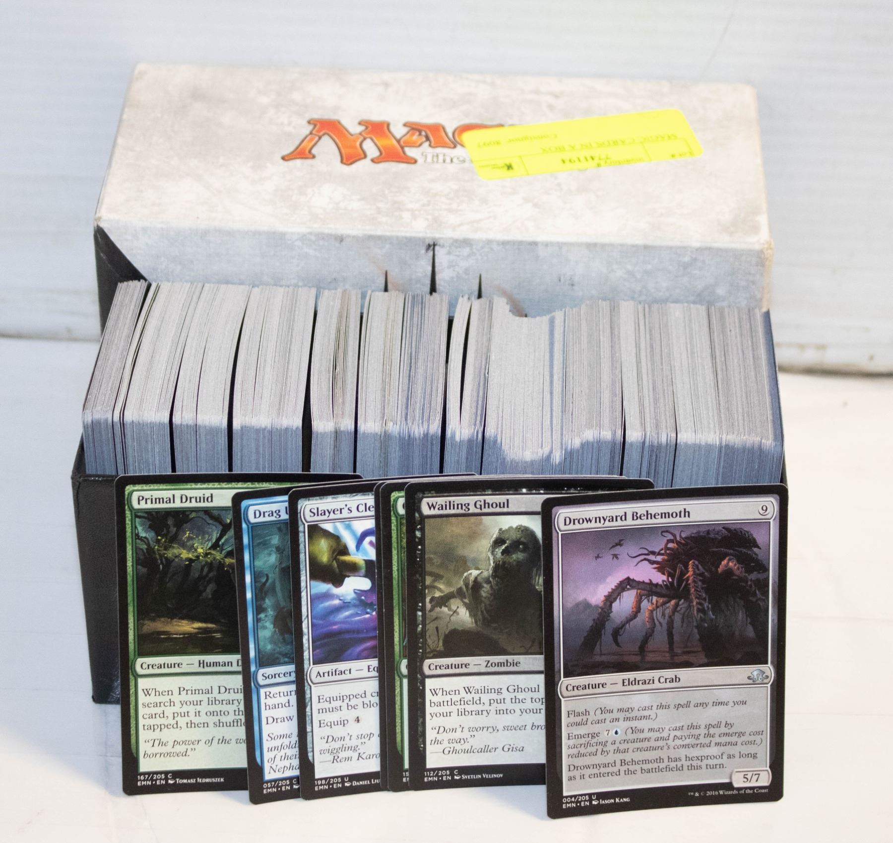 MAGIC CARDS IN A BOX