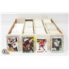 Image 1 : APPROX 3000 UNSEARCHED HOCKEY-CARDS
