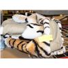 Image 1 : LARGE TIGER THEMED CHILDS RUG