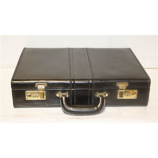 LEATHER CARRYING CASE
