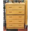 Image 1 : 5 DRAWER DRESSER H-45" W-16.75" L-31.25"