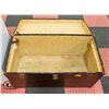 Image 2 : LARGE BROWN TRAVEL TRUNK H-22" W-20.25" L-38.5"