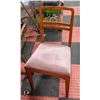 Image 2 : DINING TABLE AND 4 CHAIRS H-29"