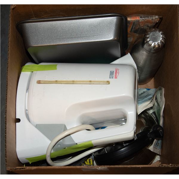 KITCHEN CAMP ITEMS, KETTLES, KNIVES, MUGS, ETC