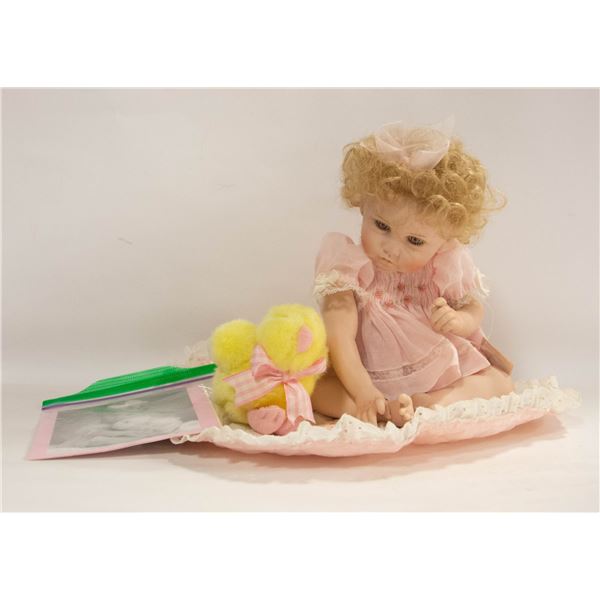 JUST HATCHED -W CARD