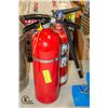Image 1 : LOT OF FIRE EXTINGUISHERS