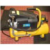 Image 1 : COMPRESSOR POWER FIST 1.5HP 2 GALLON 115 PSI