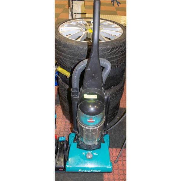 VACUUM BISSEL GREEN COLOUR