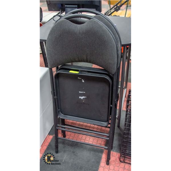 PAIR OF FOLDING CHAIRS