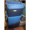 Image 1 : 4 RUBBERMAID TOTES WITH 2 LIDS
