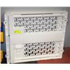 Image 1 : EXPANDABLE PET GATE
