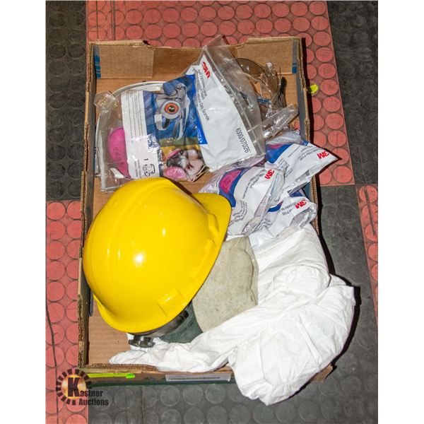 FLAT WITH ASSORTMENT OF NEW PPE ITEMS INCL.