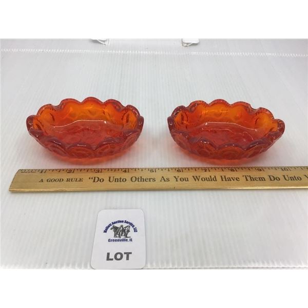 L E SMITH MOON & STARS ASHTRAYS 4 ?
