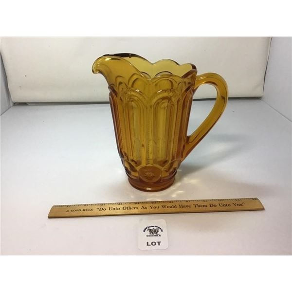 L E SMITH VINTAGE MOON & STARS AMBER GLASS