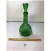 Image 1 : L E SMITH VINTAGE MOON & STARS GREEN GLASS  GENIE