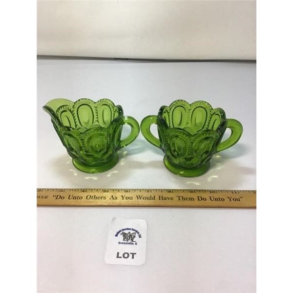 L E SMITH VINTAGE MOON & STARS GREEN GLASS