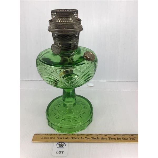 ALADDIN WASHINGTON DRAPE OIL LAMP NO CHIMNEY