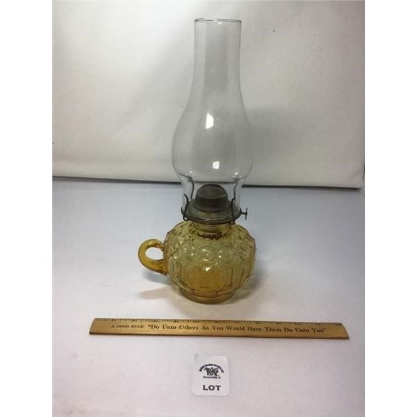 L E SMITH VINTAGE MOON & STARS AMBER GLASS OIL