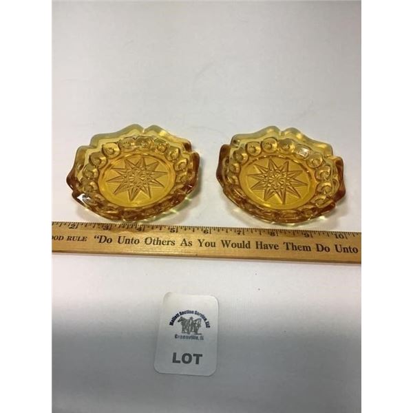 L E SMITH VINTAGE MOON & STARS AMBER GLASS