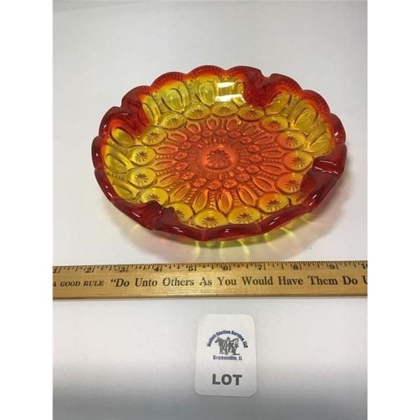 L E SMITH VINTAGE MOON & STARS AMBERINA ASHTRAY