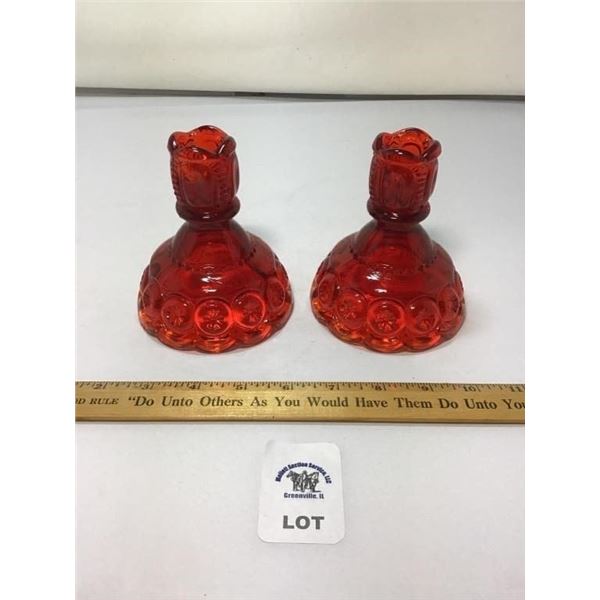 L E SMITH VINTAGE MOON & STARS RED CANDLE HOLDERS