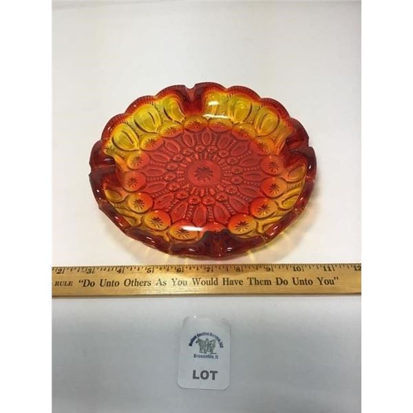 L E SMITH VINTAGE MOON & STARS AMBERINA ASHTRAY