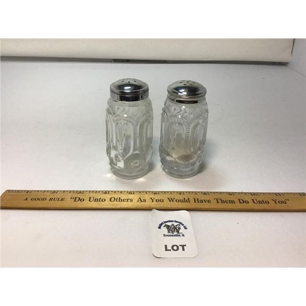 L E SMITH VINTAGE MOON & STARS CLEAR GLASS SALT