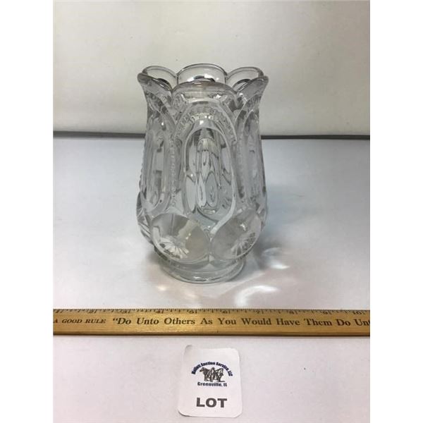 L E SMITH VINTAGE MOON & STARS CLEAR GLASS FOOTED