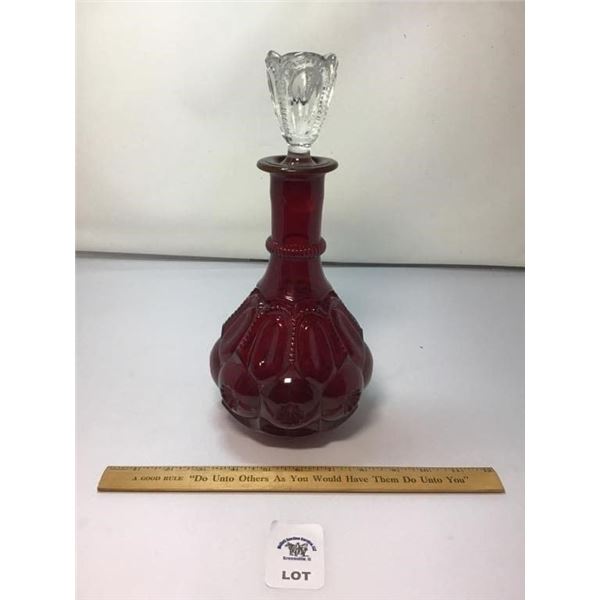 L E SMITH VINTAGE MOON & STARS RED GLASS GENIE IN