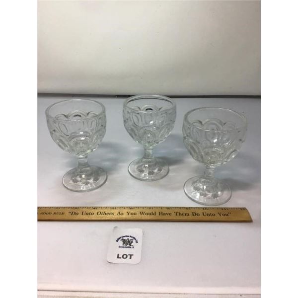 L E SMITH VINTAGE MOON & STARS CLEAR GLASS WINE