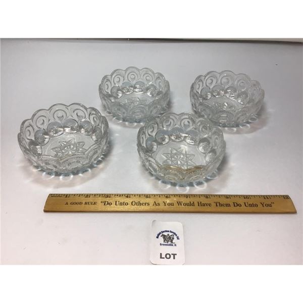 L E SMITH VINTAGE MOON & STARS CLEAR GLASS BERRY