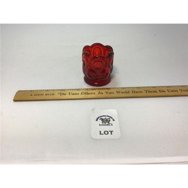 L E SMITH VINTAGE MOON & STARS RED GLASS