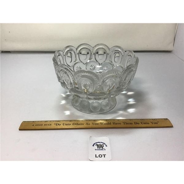 L E SMITH VINTAGE MOON & STARS CLEAR GLASS FOOTED