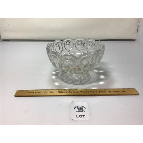 L E SMITH VINTAGE MOON & STARS CLEAR GLASS FOOTED