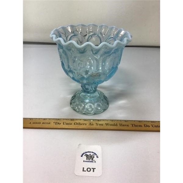 L E SMITH VINTAGE MOON AND STARS LIGHT BLUE
