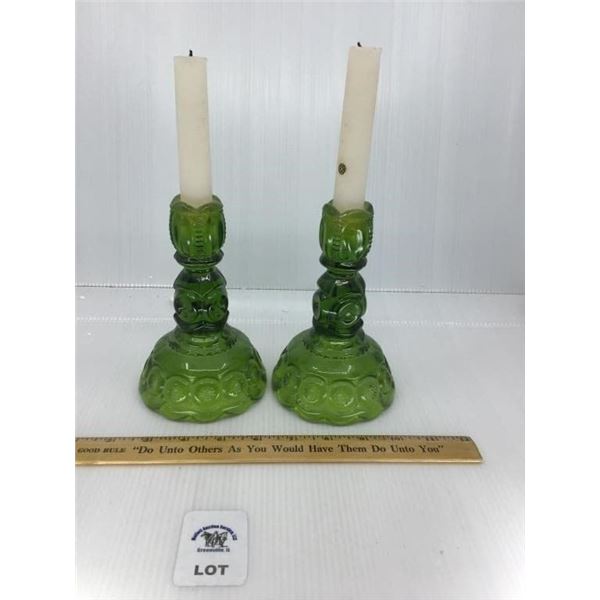 L E SMITH VINTAGE MOON AND STARS GREEN GLASS