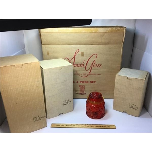 L E SMITH VINTAGE MOON AND STARS AMBERINA GLASS