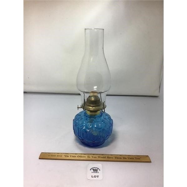 L E SMITH VINTAGE MOON & STARS DEEP BLUE OIL LAMP