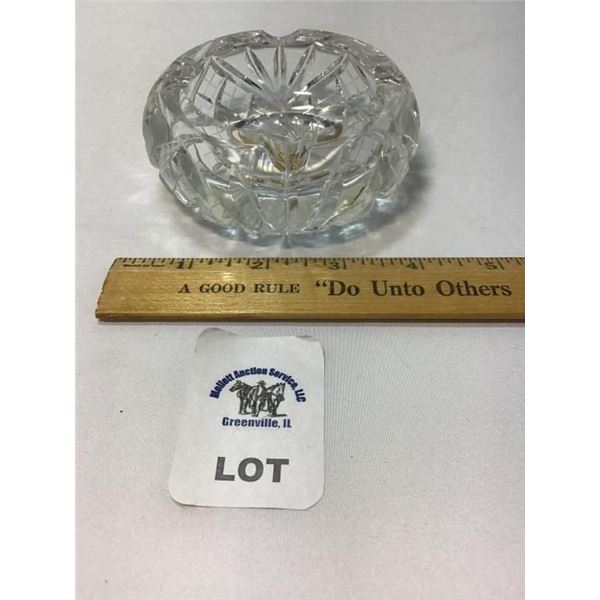 CRYSTAL GLASS ASH TRAY