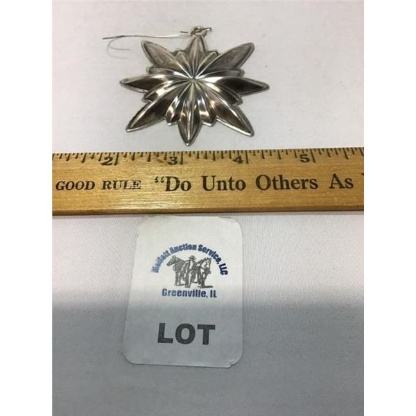 1081 WILLIAMSBURG KIRK STIEFF SILVERPLATE ORNAMENT